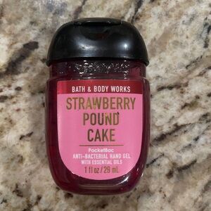 Bath & Body Works Strawberry Pound Cake Hand Gel